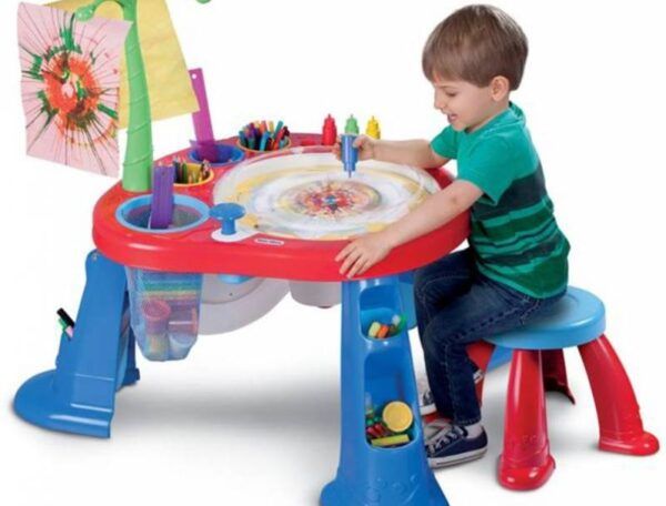 میز نقاشی کودک Little Tikes با قابلیت چرخش صفحه و دارای صندلی مناسب منزل،مهد کودک،پیش دبستانی و...