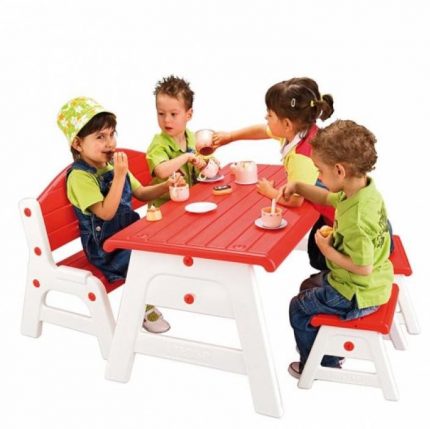 ميز و صندلی كودک Feber دارای يک صندلی دو نفره،دو صندلی تک و میز مناسب مهد کودک،رستوران کودک و...